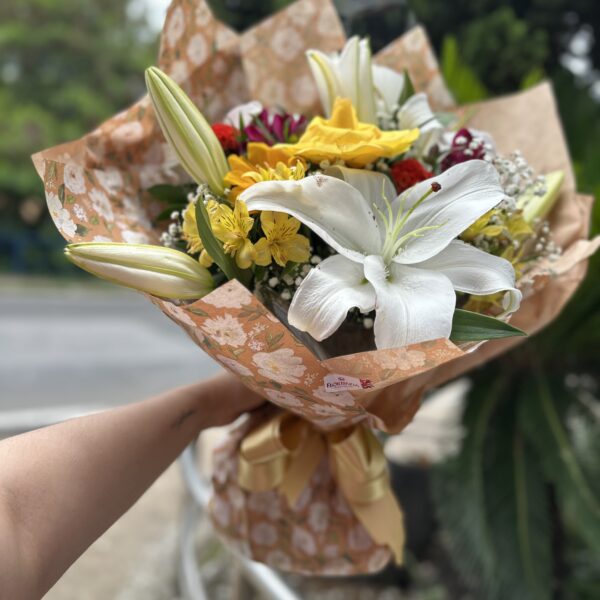 Buque com 12 Flores do Campo Coloridas Estilo Coreano