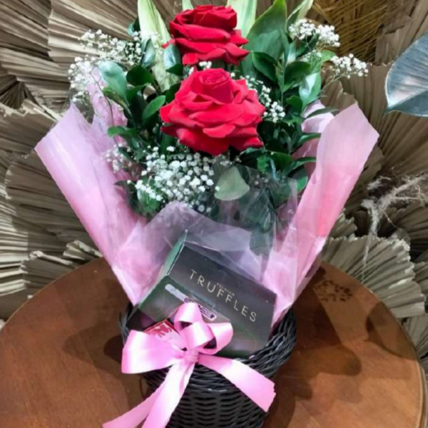 27 - Arranjo com 2 Rosas Colombianas no Cachepo + Choco Truffles